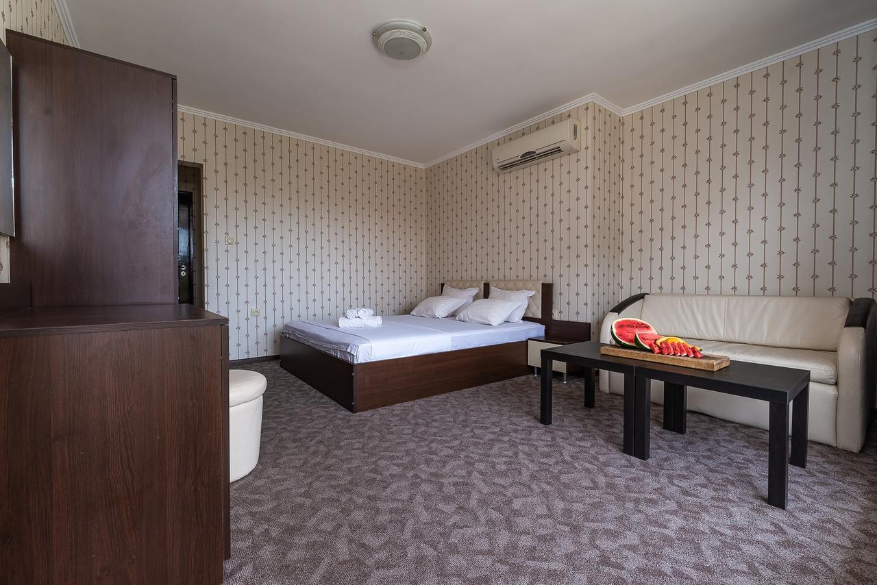 Guest House Saint Apostol Nesebar Esterno foto