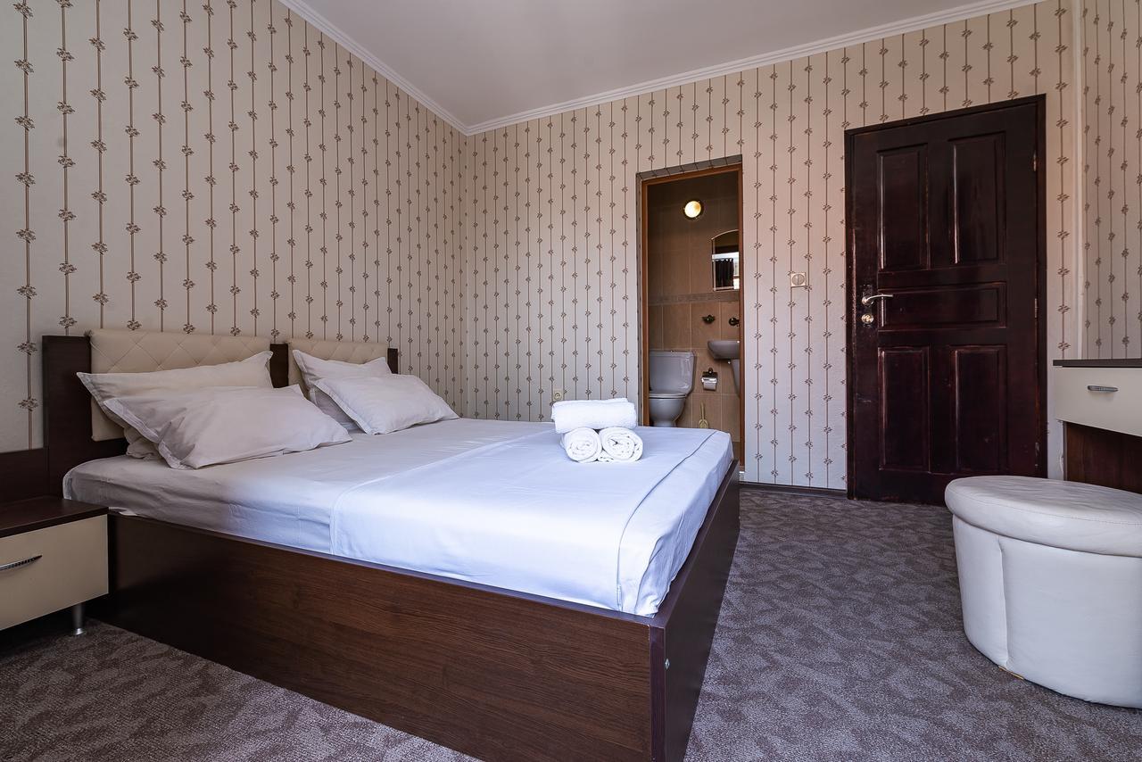 Guest House Saint Apostol Nesebar Esterno foto