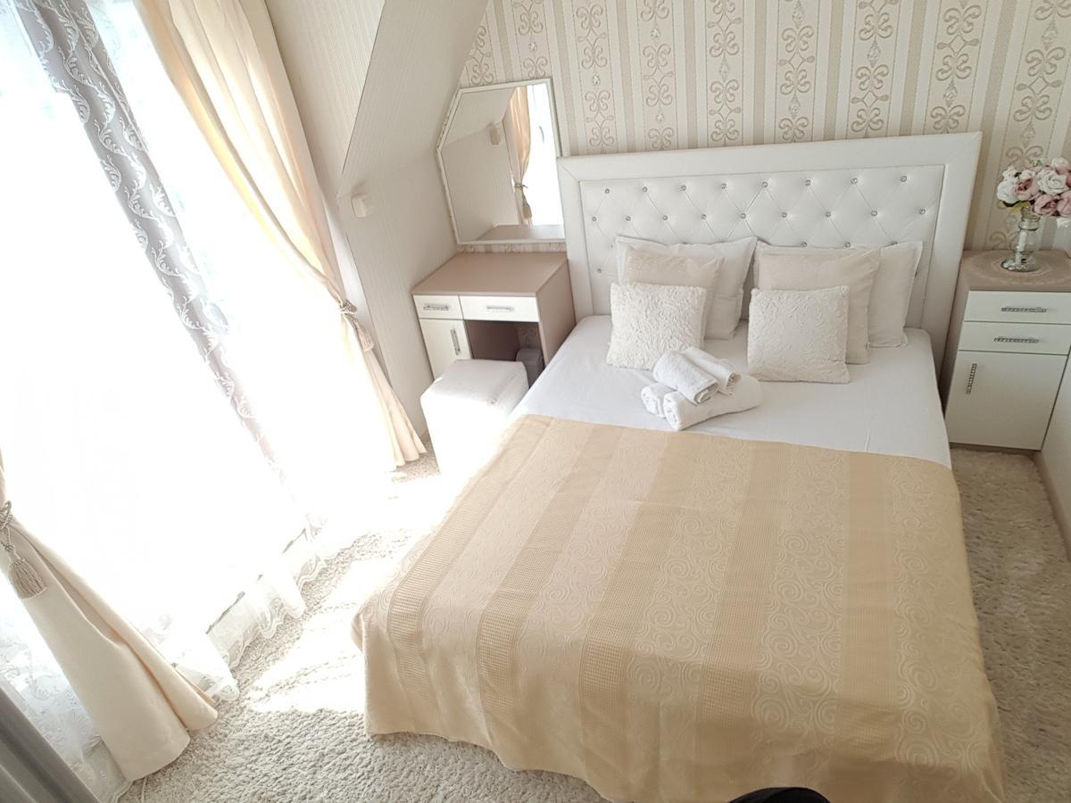 Guest House Saint Apostol Nesebar Esterno foto